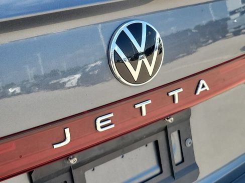 Used 2025 Volkswagen Jetta S FWD image 9