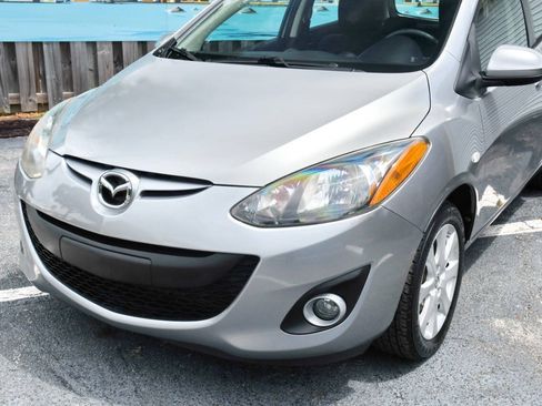 Used 2011 MAZDA MAZDA2 Touring FWD image 5