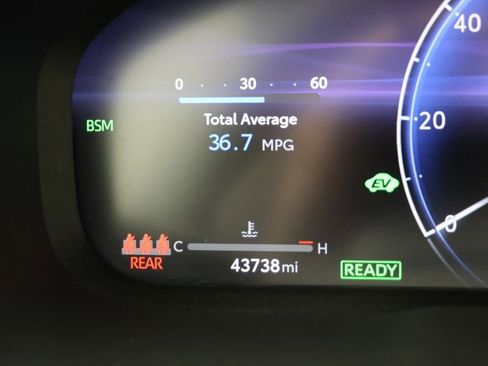 Used 2024 Toyota RAV4 Limited image 19