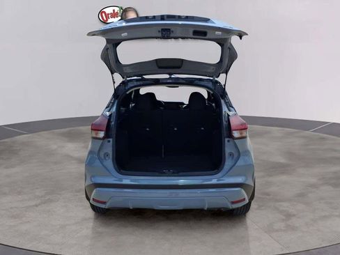 Used 2023 Nissan Kicks SR FWD image 19