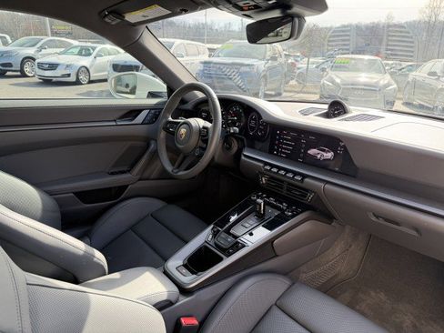Used 2024 Porsche 911 Carrera image 25