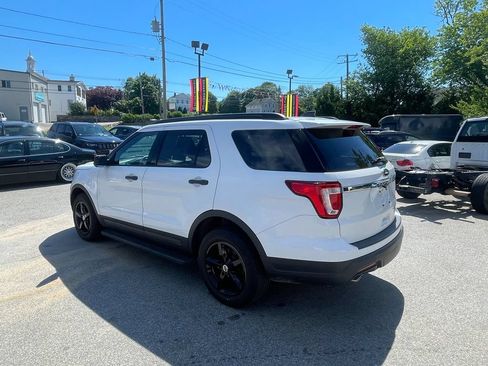 Used 2018 Ford Explorer 4WD w/ Class II Trailer Tow Package image 8