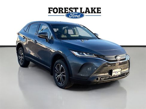 Used 2023 Toyota Venza LE image 1