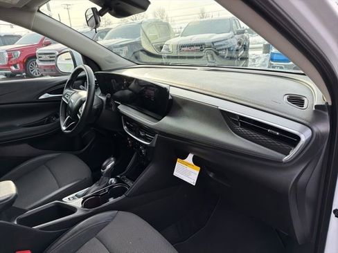 Used 2024 Buick Encore GX Preferred image 25
