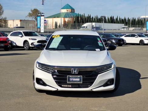 Used 2022 Honda Accord Sport image 2