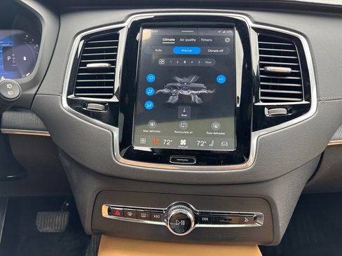 Certified 2024 Volvo XC90 B6 Ultimate AWD/4WD image 11
