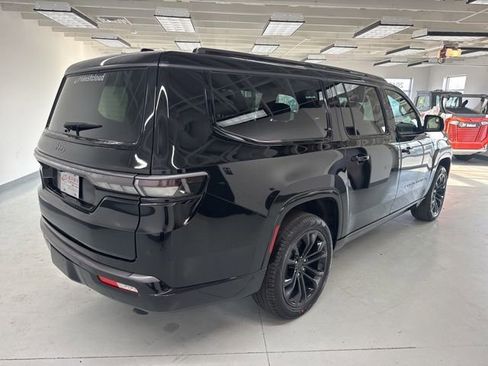 New 2026 Jeep Grand Wagoneer L Summit w/ Premium Group III AWD/4WD image 8