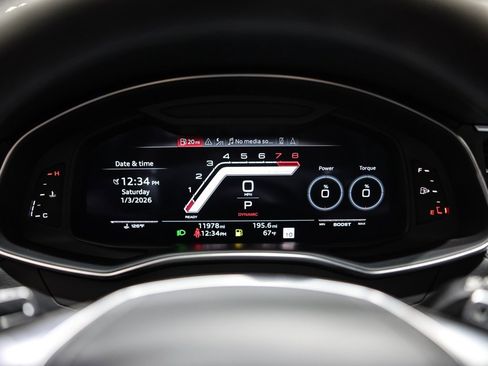 Used 2025 Audi RS 6 performance w/ Blue RS Design Package Plus image 23