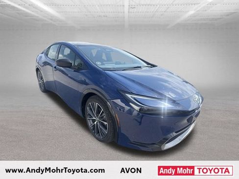 Used 2024 Toyota Prius XLE FWD image 1