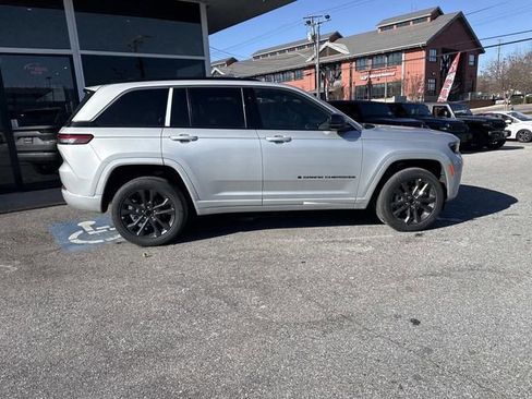New 2026 Jeep Grand Cherokee Limited AWD/4WD image 35