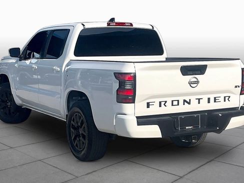 Used 2023 Nissan Frontier SV w/ Tow Package RWD image 12
