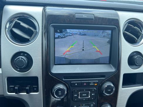 Used 2014 Ford F150 Platinum RWD image 9