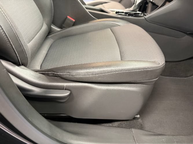 Used 2025 Buick Encore GX Preferred FWD image 31
