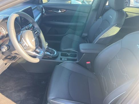 Certified 2023 Kia Forte GT-Line w/ GT-Line Technology Package image 4