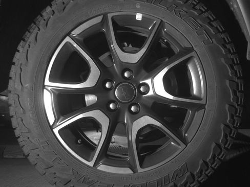 Used 2025 Jeep Compass Trailhawk image 15