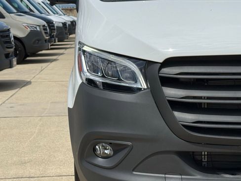 New 2025 Mercedes-Benz Sprinter 2500 image 5
