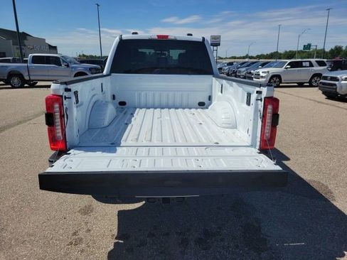 Used 2026 Ford F250 Lariat AWD/4WD image 31