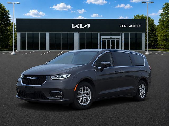 Used 2023 Chrysler Pacifica Touring-L FWD image 1