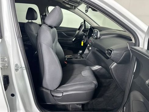 Used 2019 Hyundai Santa Fe SE image 28