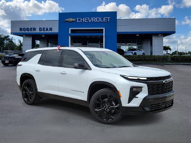 New 2027 Chevrolet Traverse RS FWD image 1
