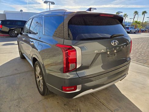 Used 2022 Hyundai Palisade Limited w/ Cargo Package image 3