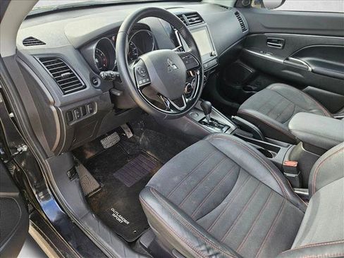 Used 2022 Mitsubishi Outlander Sport SE image 9