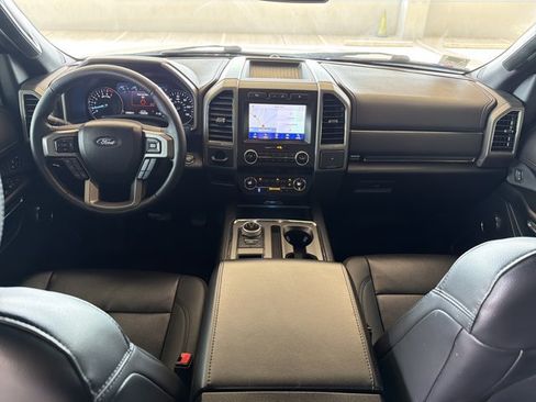 Used 2021 Ford Expedition XLT RWD image 13