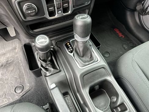 Used 2020 Jeep Wrangler Unlimited Sport S AWD/4WD image 19