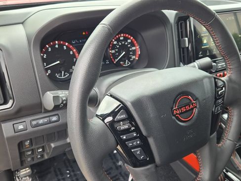 Used 2025 Nissan Frontier PRO-4X AWD/4WD image 26