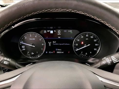 Used 2023 Buick Envision Avenir AWD/4WD image 29