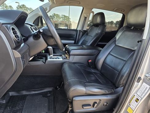 Used 2020 Toyota Tundra SR5 w/ SR5 Upgrade Package image 11