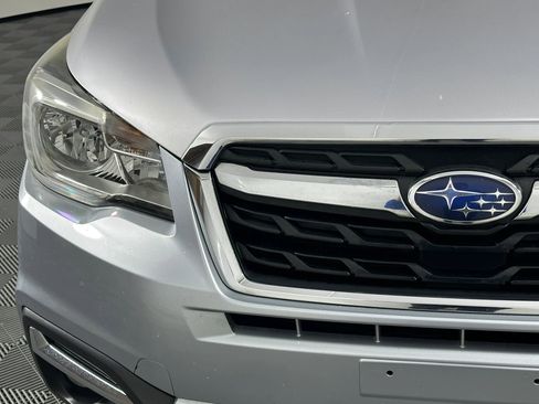 Used 2017 Subaru Forester 2.5i Limited w/ Popular Package #2 AWD/4WD image 5