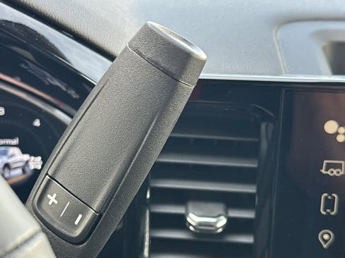 New 2025 GMC Sierra 1500 Elevation image 23