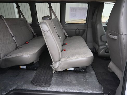 Used 2025 Chevrolet Express 3500 LT w/ LT Preferred Equipment Group RWD image 14