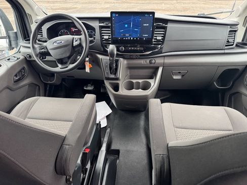 Used 2023 Ford Transit 350 XLT image 33