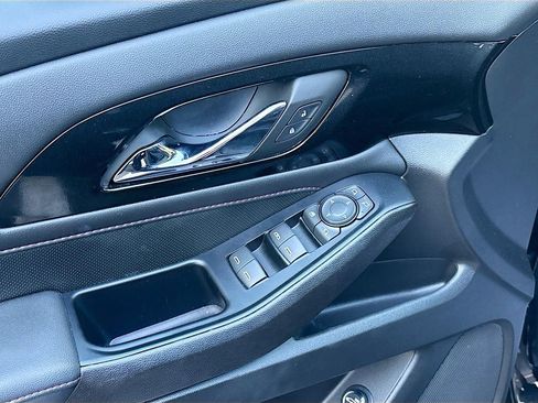 Used 2023 Chevrolet Traverse RS w/ LPO, Floor Liner Package AWD/4WD image 18