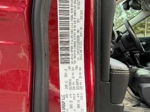 Used 2014 Jeep Cherokee Limited w/ Luxury Group AWD/4WD image 10