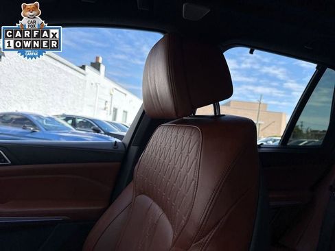 Used 2021 BMW X5 M50i w/ Executive Package image 41