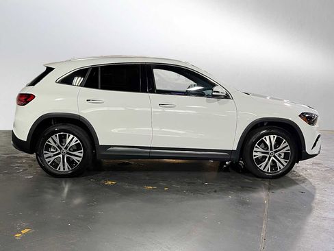 Used 2026 Mercedes-Benz GLA 250 4MATIC image 2