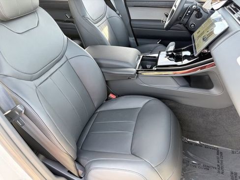 New 2026 Land Rover Range Rover Sport SE AWD/4WD image 11