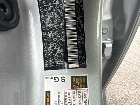 Used 2022 Toyota Corolla LE w/ Carpet Mat Package (TMS) FWD image 14