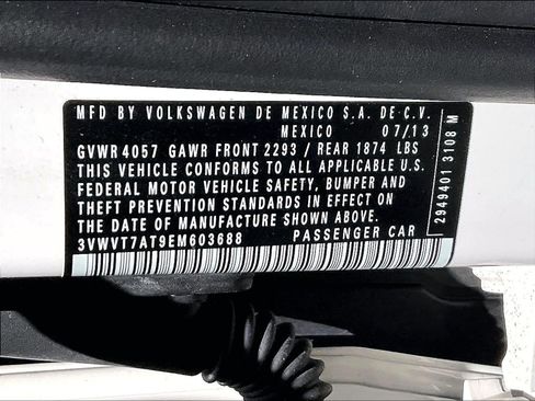Used 2014 Volkswagen Beetle R-Line FWD image 32