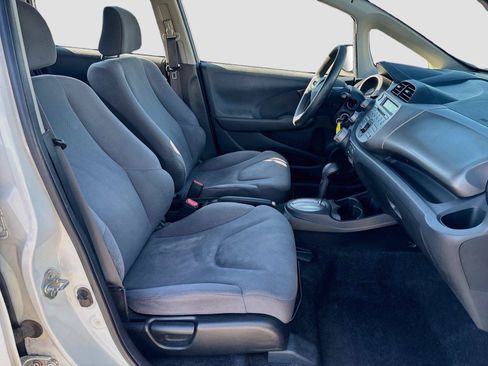 Used 2013 Honda Fit image 25