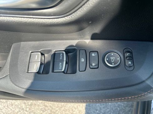 Used 2024 Honda HR-V Sport image 18