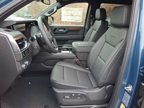 New 2026 GMC Yukon Denali image 10