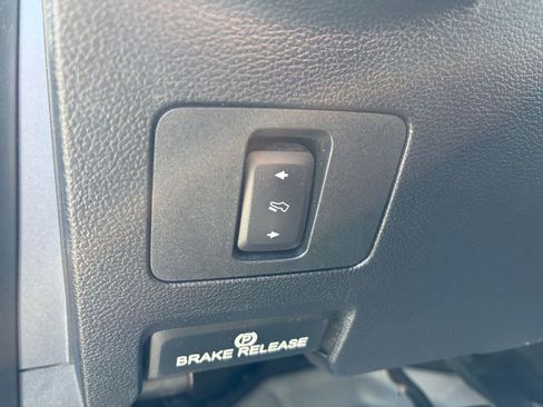Used 2020 Ford F250 Lariat w/ Lariat Value Package AWD/4WD image 41