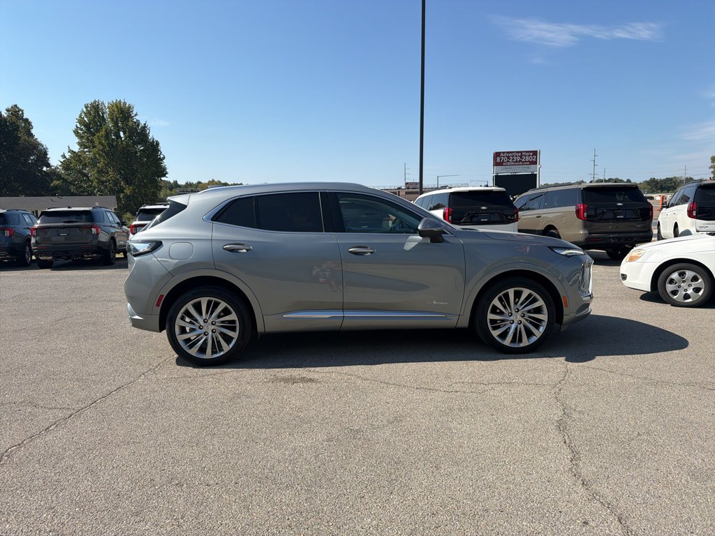 Used 2025 Buick Envision Avenir AWD/4WD image 6