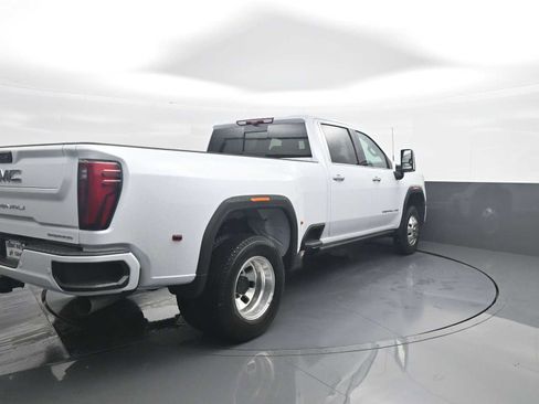 New 2026 GMC Sierra 3500 Denali Ultimate AWD/4WD image 8