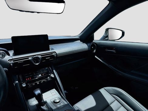 Used 2025 Lexus IS 350 F Sport RWD image 21