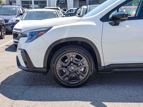 Used 2024 Subaru Ascent Onyx Edition AWD/4WD image 9